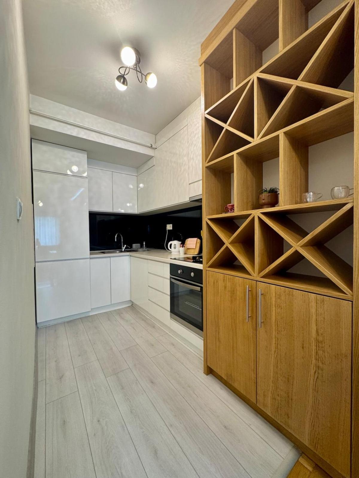 Modern & Elegant With Free Parking Sarajevo