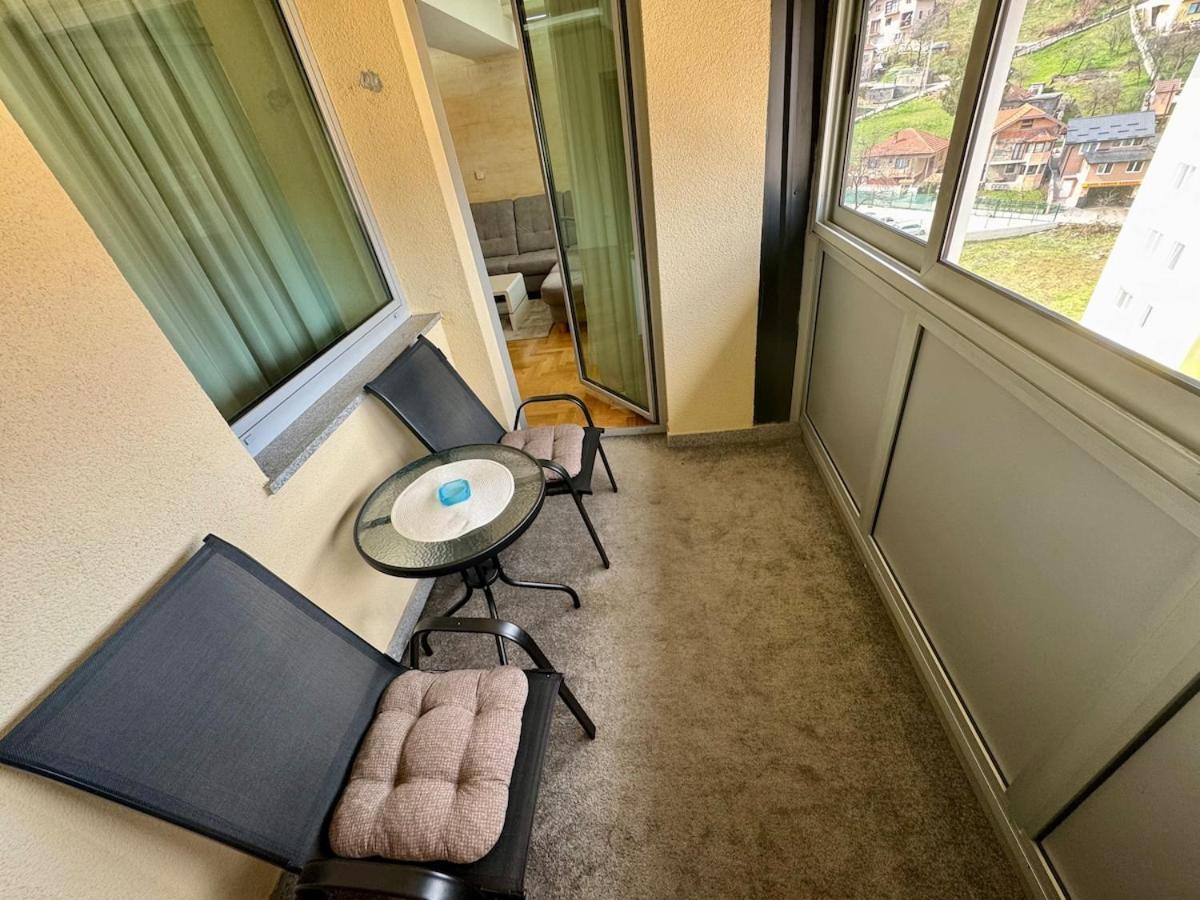Apartman Modern & Elegant With Free Parking Sarajevo